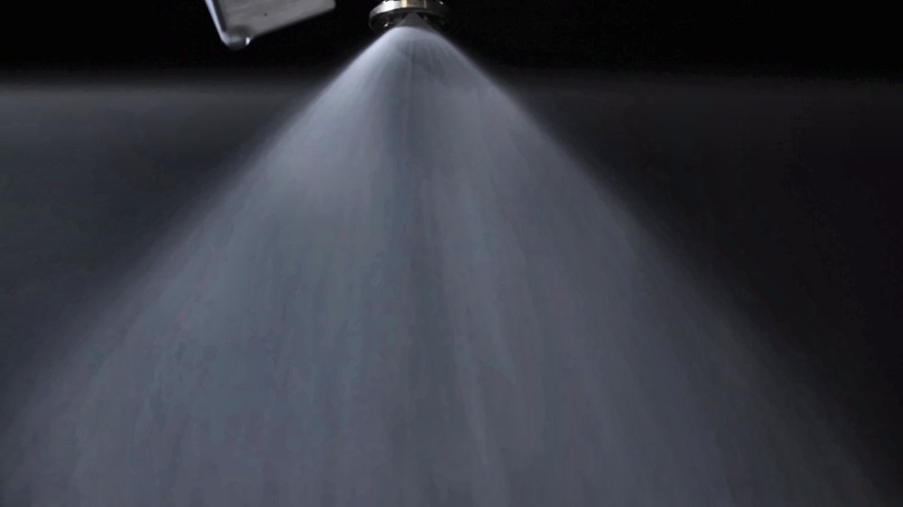 Spray cone during flow test